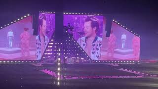 HARRY STYLES - WHAT MAKES YOU BEAUTIFUL (LIVE @ JOHAN KRUIJFF ARENA , AMSTERDAM)