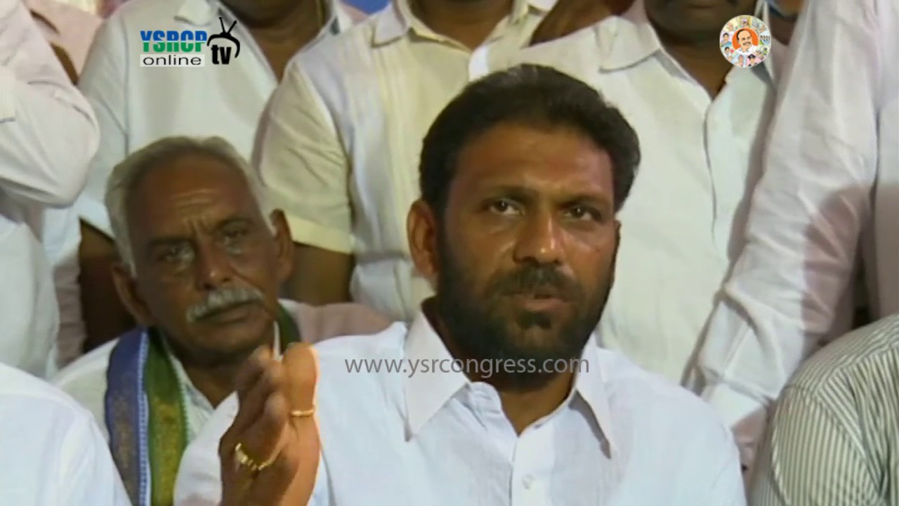 Vijayawada : YSR Trade Union Leaders hoists party flag in Anniversary Celebrations - 28th Mar 17