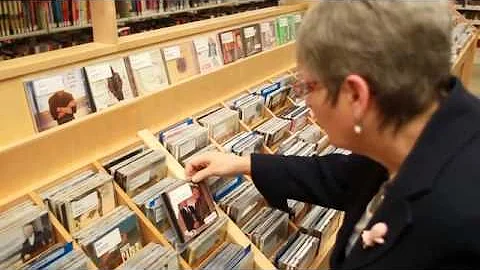 Librarian retires