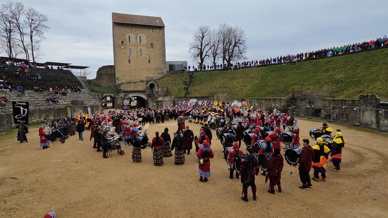 carnaval Avenchois 2023, concert des Guggen et morceau d'ensemble