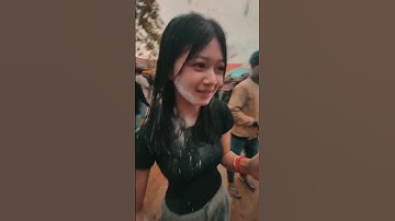 Xinh đẹp thì đừng chơi