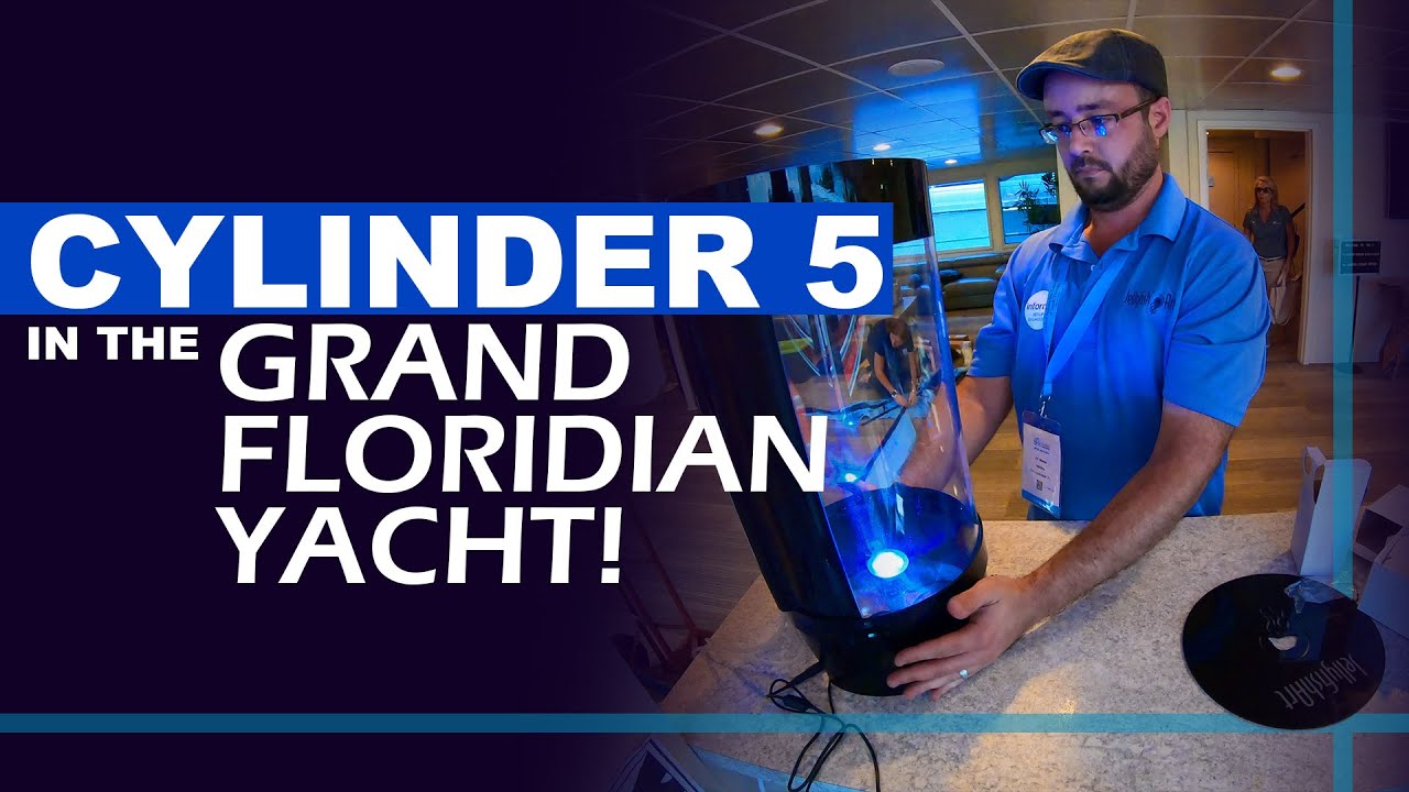CYLINDER 5 IN THE GRAND FLORIDIAN YACHT! - JELLYFISH ART - FORT LAUDERDALE BOAT SHOW