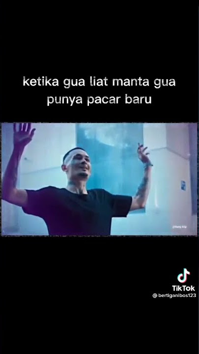 ketika gua liat mantan gua punya pacar baru