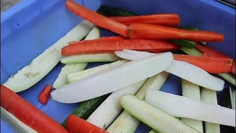 Automatic Vegetable And Fruit Splitting Cutting Machine working video