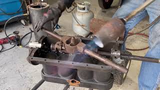 Pouring Model T Ford Main Bearings With A Hempy Cooper Pouring Jig