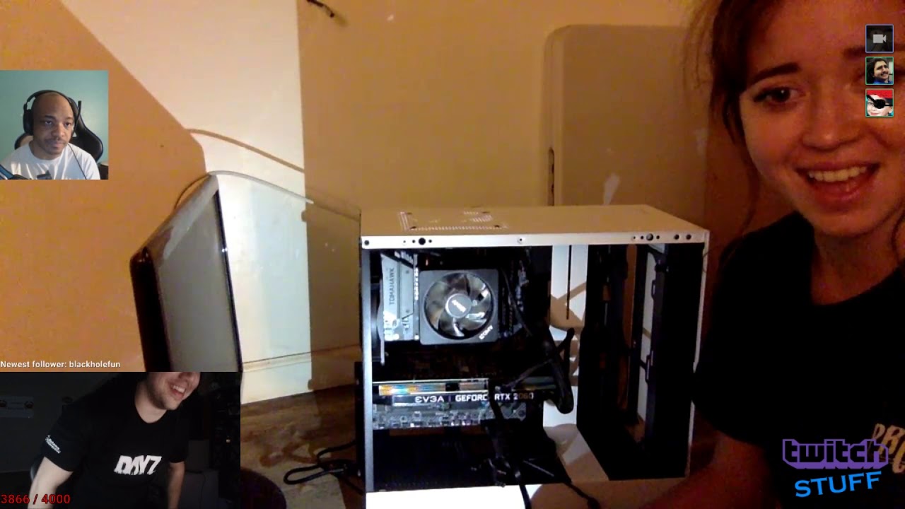 Mizkif - mizkif esfand help maya with her PC (Twitch Live Stream Clip)