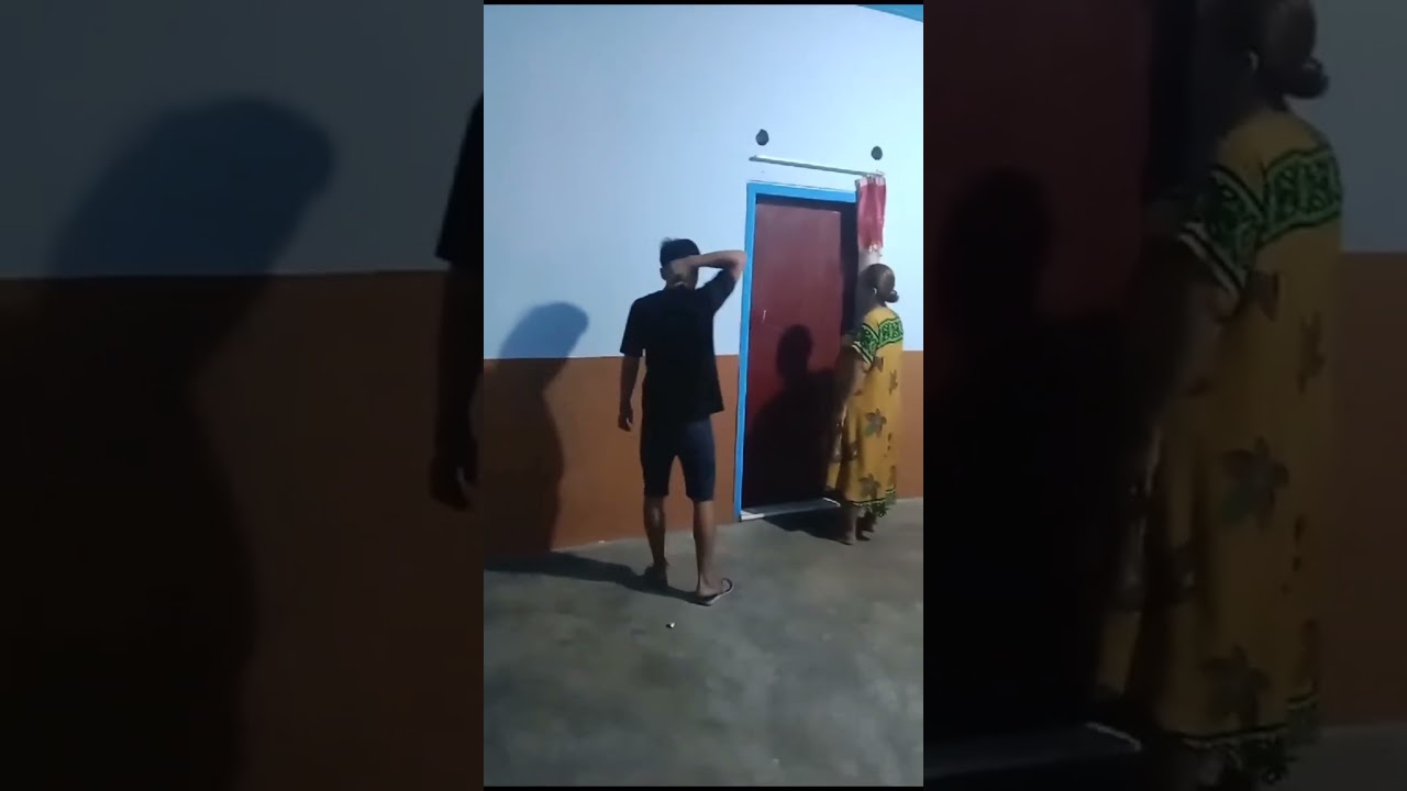 Seorang istri selingkuh dengan pria lain, di grebek suami 