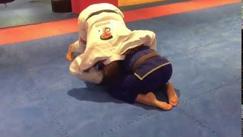 Turtle Gator Roll 1 - Luiz Tannuri - 5th Degree BJJ Black Belt