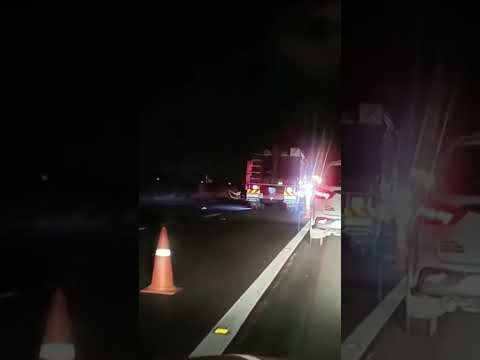 Video Cao tốc TP.HCM - Trung Lương kẹt xe 3 km vì tai nạn... - youtube