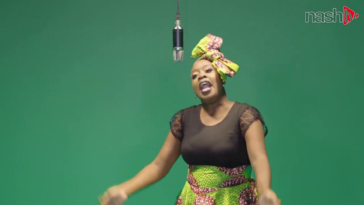 Carol Nyakuba - Fara | COLOR VIBES