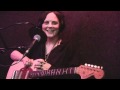 Capture de la vidéo Scout Niblett "Just Do It!" / Interview (Live @ Viva Radio)