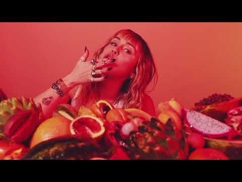 Miley Cyrus - She Is Coming (Backdrop) (Intro)