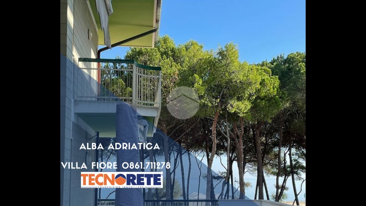 Alba Adriatica Villa Fiore: in palazzina FRONTEMARE con terrazzo vista  pinete! - YouTube