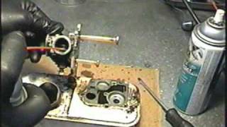 CARBURETOR Repair on Older BRIGGS & STRATTON 3.5HP Engine Part 1 of 2