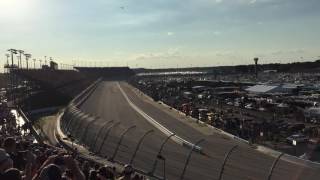 Start of the Bojangles Southern 500 at Darlington Speedway