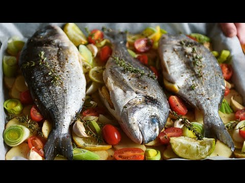 Vídeo: Como Cozinhar A Caçarola De Peixe No Forno