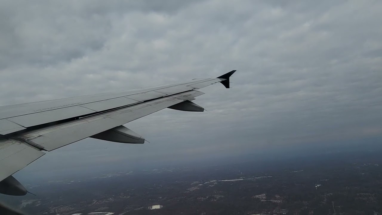 Boeing 737 Departing Hartsfield Jackson Atlanta International Airport Dec  23, 2025