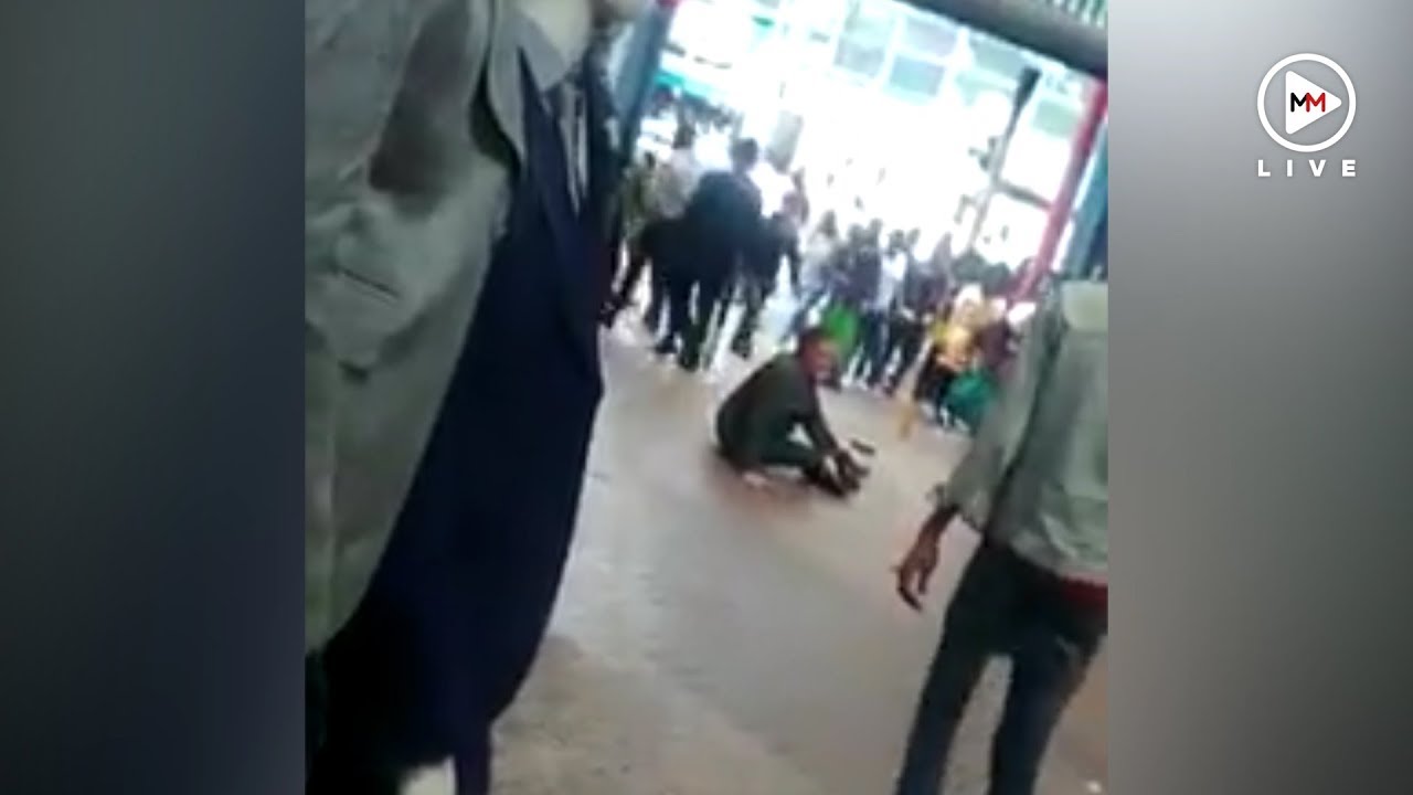 Man gets mugged in Joburg while people just watch
