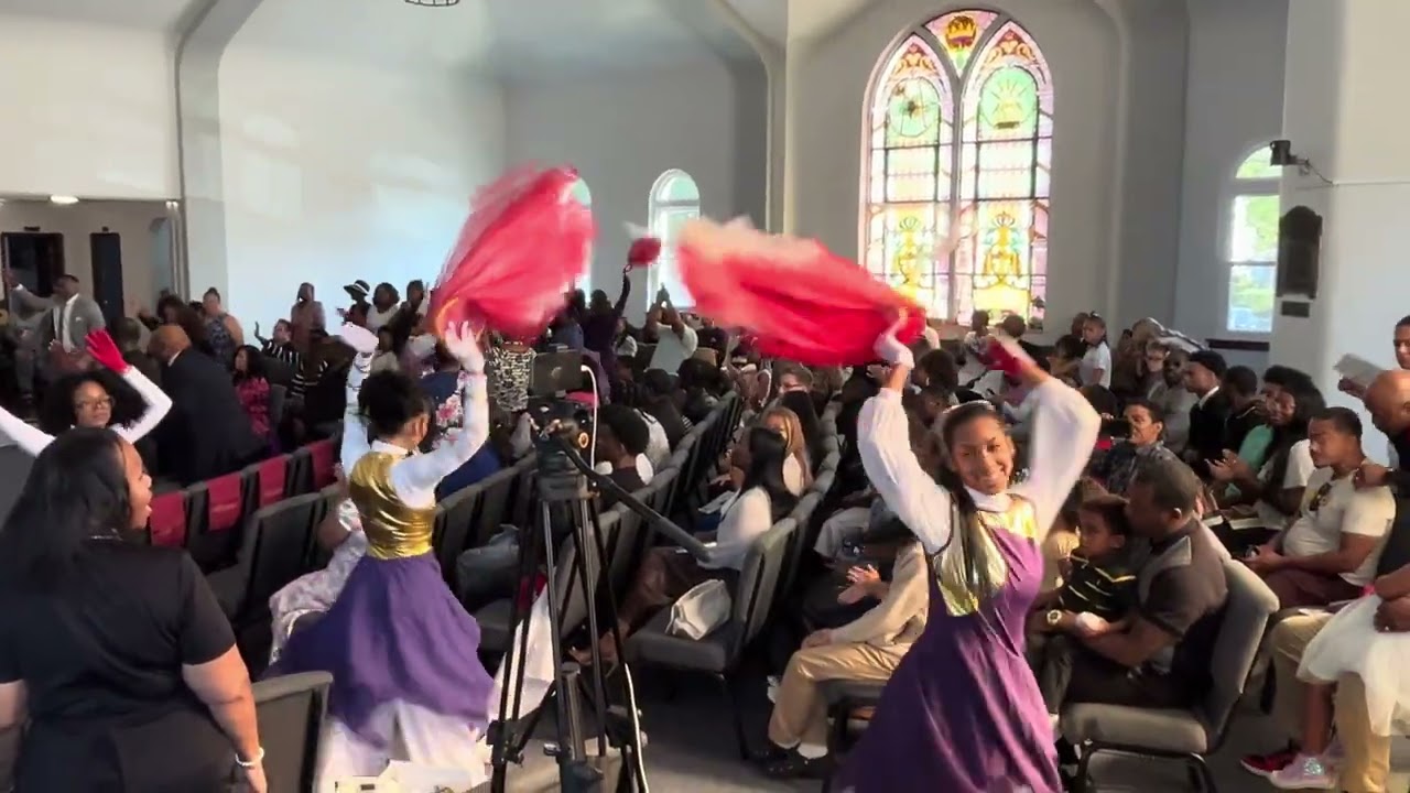 Radical Praise Alternate View 9/28/25