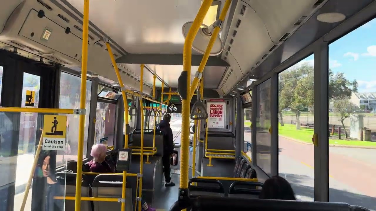 TP1386 Transperth Mercedes-Benz OC500LE CNG (LOUD ZF-Kickdown!)