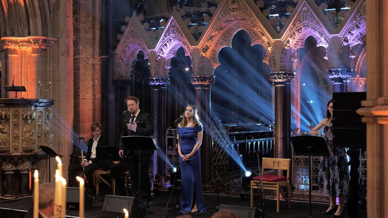 Ave Maria ( Schubert ) | Aimee Banks and Karl McGuckin