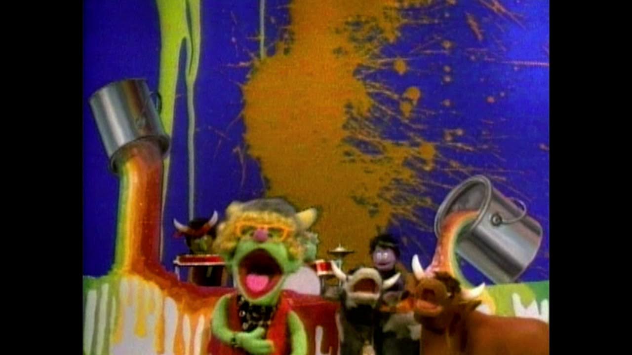 How Now Brown and the Moo Wave Wet Paint (TV version; full song, no