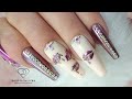 Two colours chrome nail art. Lips with drips nails. How to do nail art with chrome