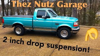 In this video we install 2" rear drop shackles on a 1995 ford f-150. i
also do walk around of one owner pickup truck. the truck has 190,000
miles and ...
