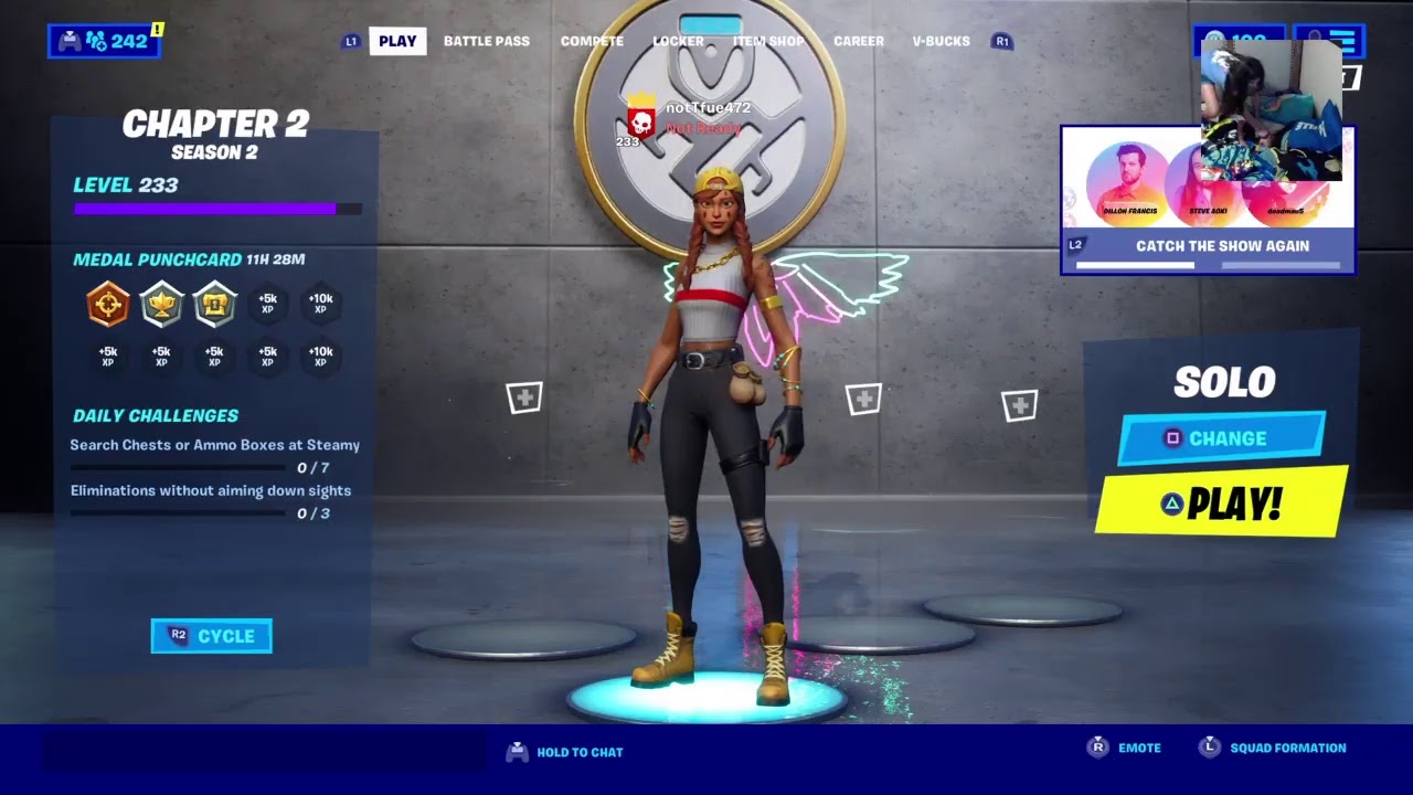 Pliaying fortnite with my sister