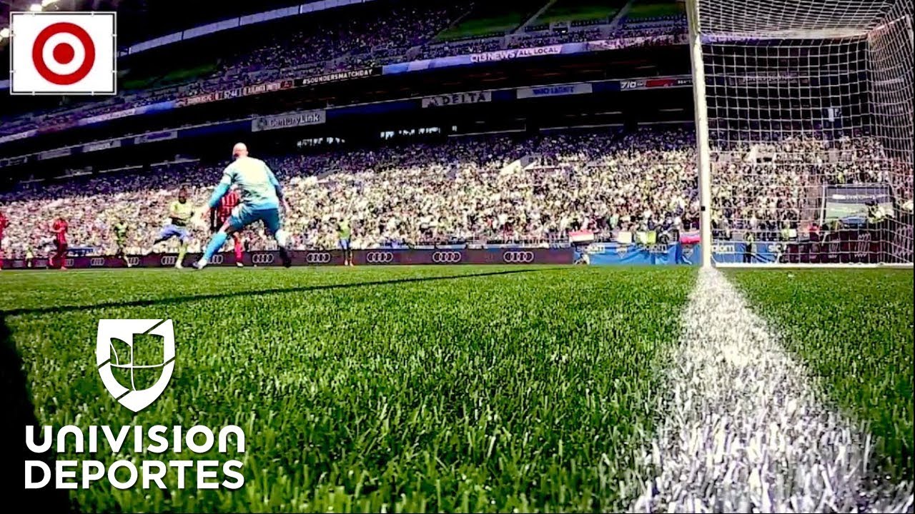 ¡Pechito, sombrerito y golazo! Raúl Ruidíaz burla a tres defensas y sella un mágico gol games people play