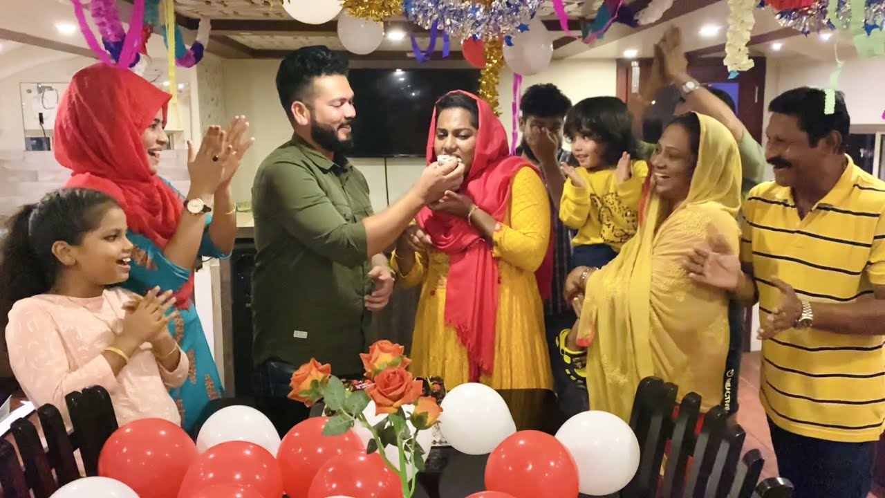 11th Anniversary Celebration 😍 | My Trip Houseboat Alleppey | Suhana | Basheer Bashi | Mashura