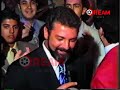 محمود حميده يرقص ويغنى فى فرح بنت فنان مشهور 
