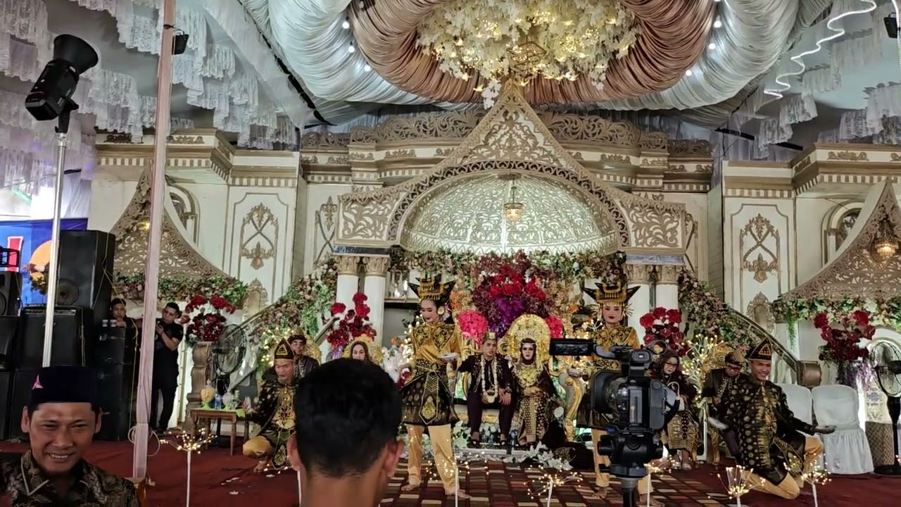 TARI PIRING SUMATERA BARAT