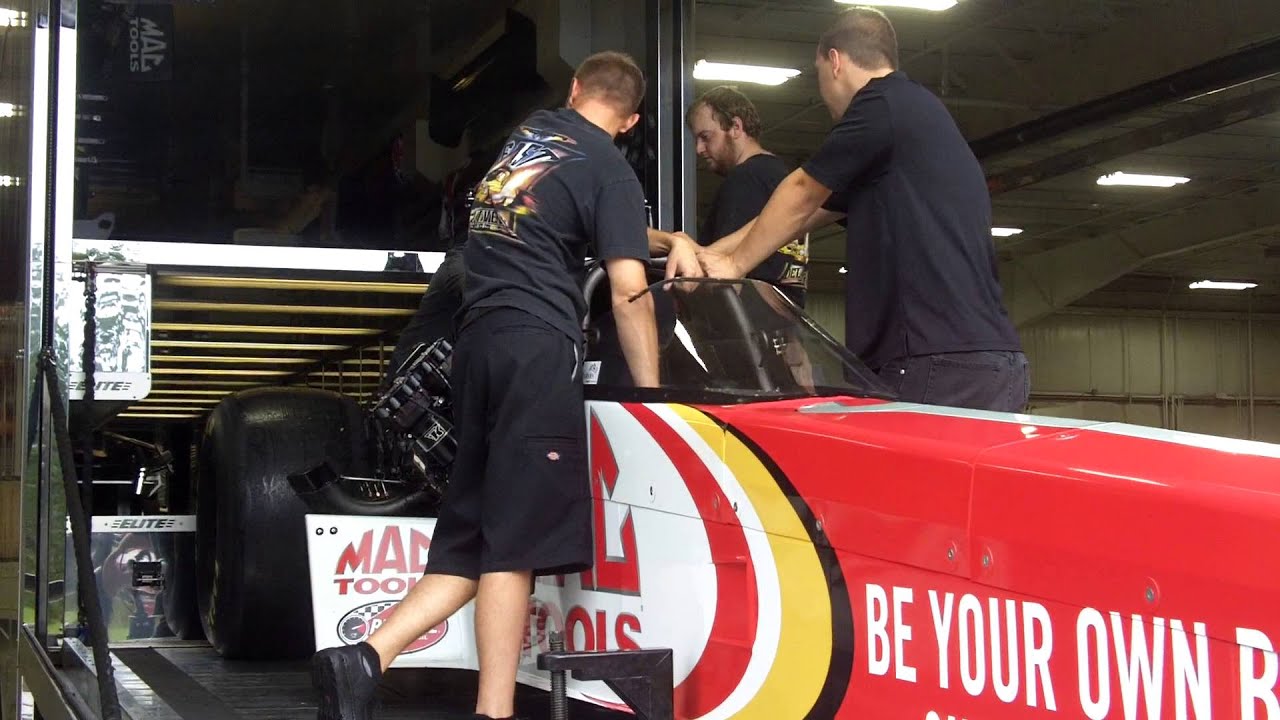 Loading Doug Kalitta's Big Red Mac Tools Top Fuel Dragster for Big Go U.S. Nationals Indy 2013
