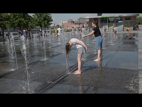 Summer, fountain, girls and wet Happiness-14! / Лето, фонтан, девушки и мокрое Счастье-14!