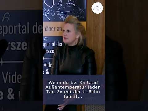 U-Bahn in Berlin I Barbara Schöneberger
