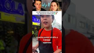 Niño ayuda a cobrar en el negocio y tiene la confusión má...