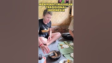 Bule Menikmati Masakan Tradisional #shorts  #videoviral #reaksibule #video