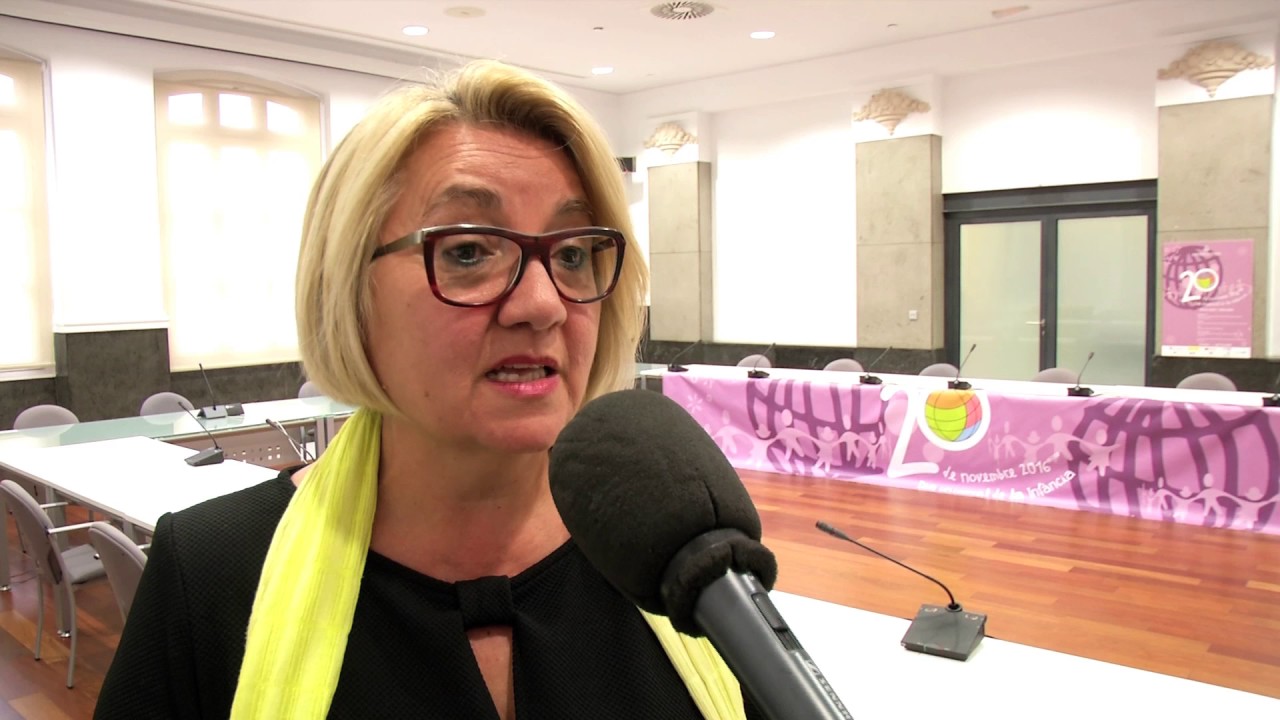 Actes programats amb motiu del Dia Universal de la Infància video phone beyonce mp3