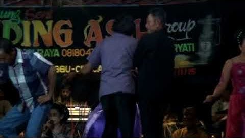 16 ular putih