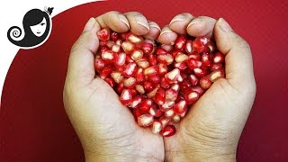 How to cut and deseed a pomegranate