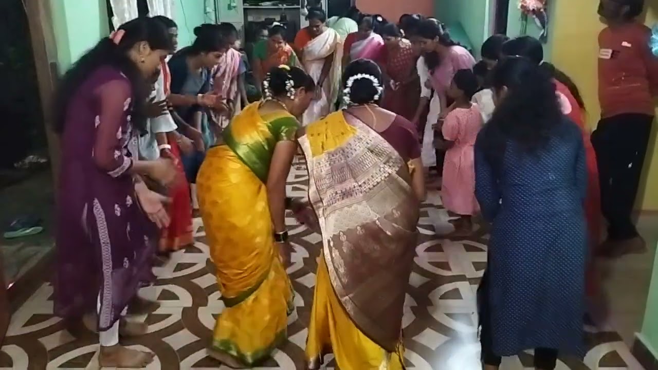 आमच्या हरकुळ खुर्द वाडीतील महिलांची फुगड्या.