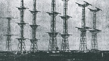 Godspeed You! Black Emperor - String Loop Manufactured During Downpour (1 hour mix)