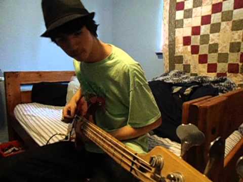 Mahna Mahna - Cake (Bass Cover)