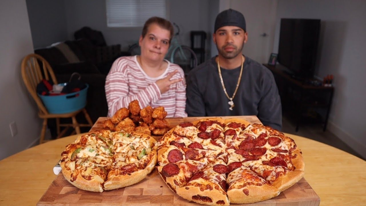 MOTHER'S DAY MUKBANG | PIZZA HUT