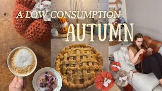 a quiet autumn🥧🕯 | cozy baking and crocheting vlog