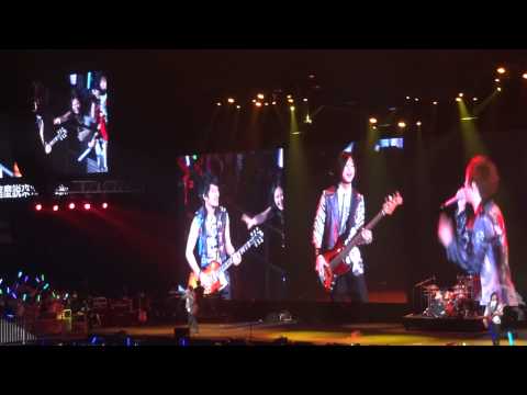 五月天[諾亞方舟│明日重生]－香港－2013.5.5 (第一天)