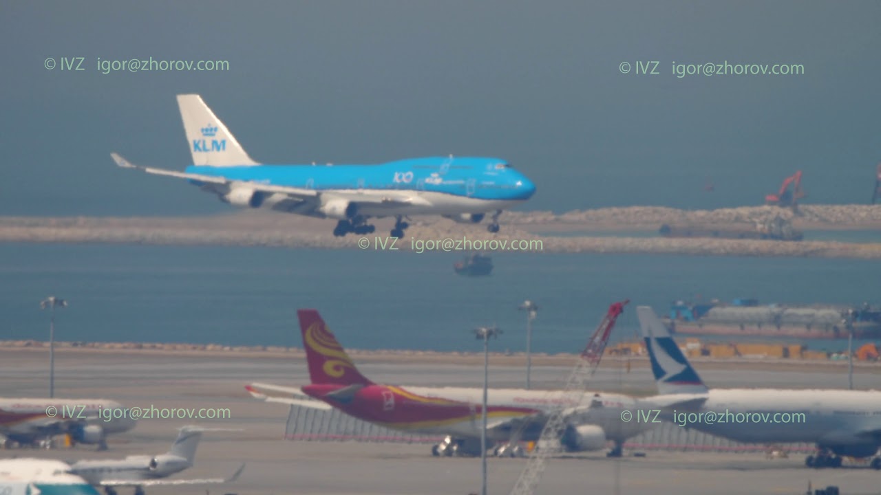 Boeing 747 approaching in Hong Kong intrenational airport - YouTube