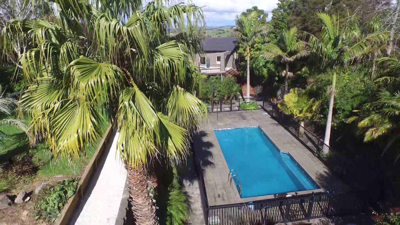 House for Sale 5A Estuary Views, Shelly Park, Auckland 6 Bedrooms