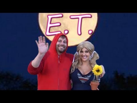 ホールホーム　映画　et  E.T.  パロディ　宇宙人　セクシー NUE．T．／ヌイテー』（2013） : 【徒然なるままに…】
